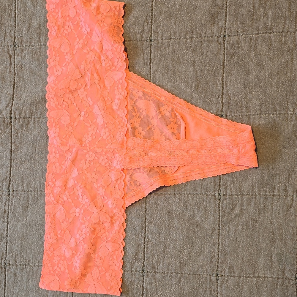 🍑PINK Lace Thong Panty🍑 - Picture 7 of 8